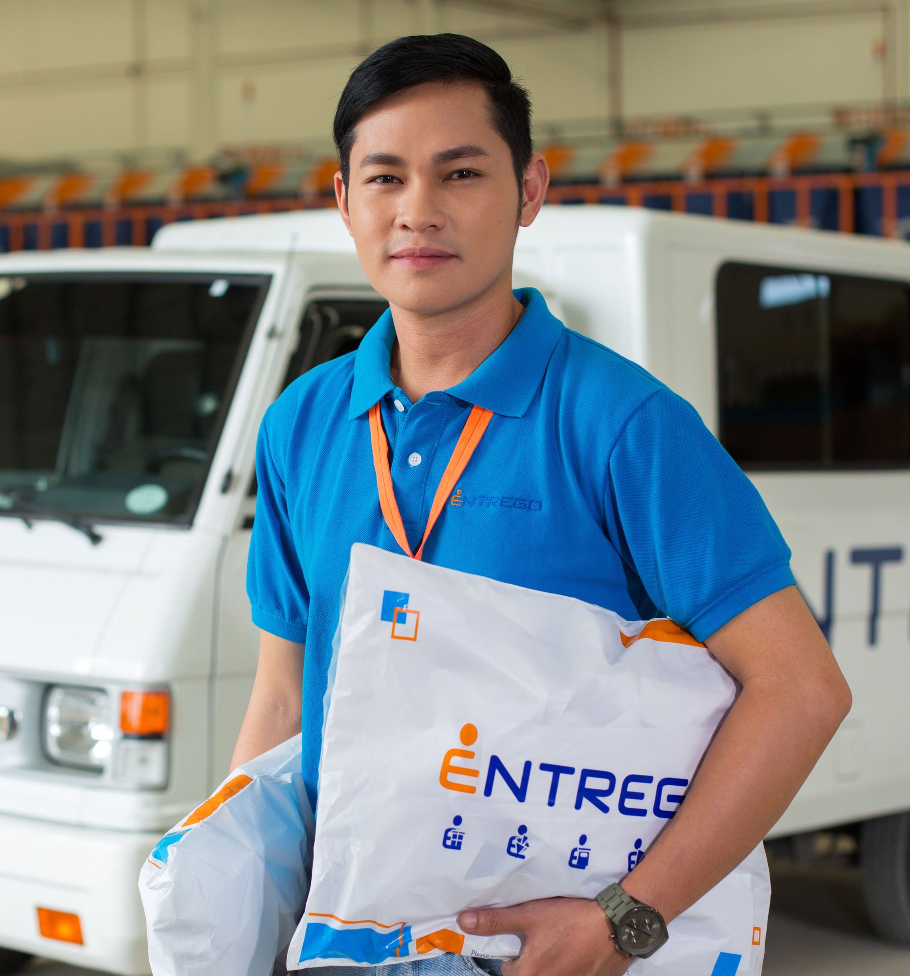Entrego - Freight Forwarding - Services & Process Hero Image V3